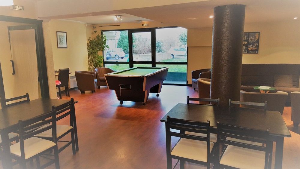 Kosy Appart'Hotel Le Champ De Mars Reims Exterior foto