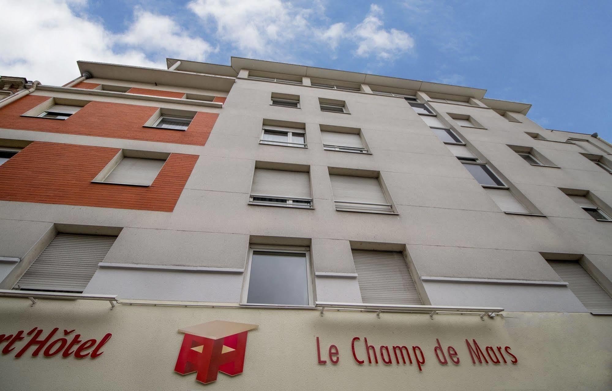 Kosy Appart'Hotel Le Champ De Mars Reims Exterior foto